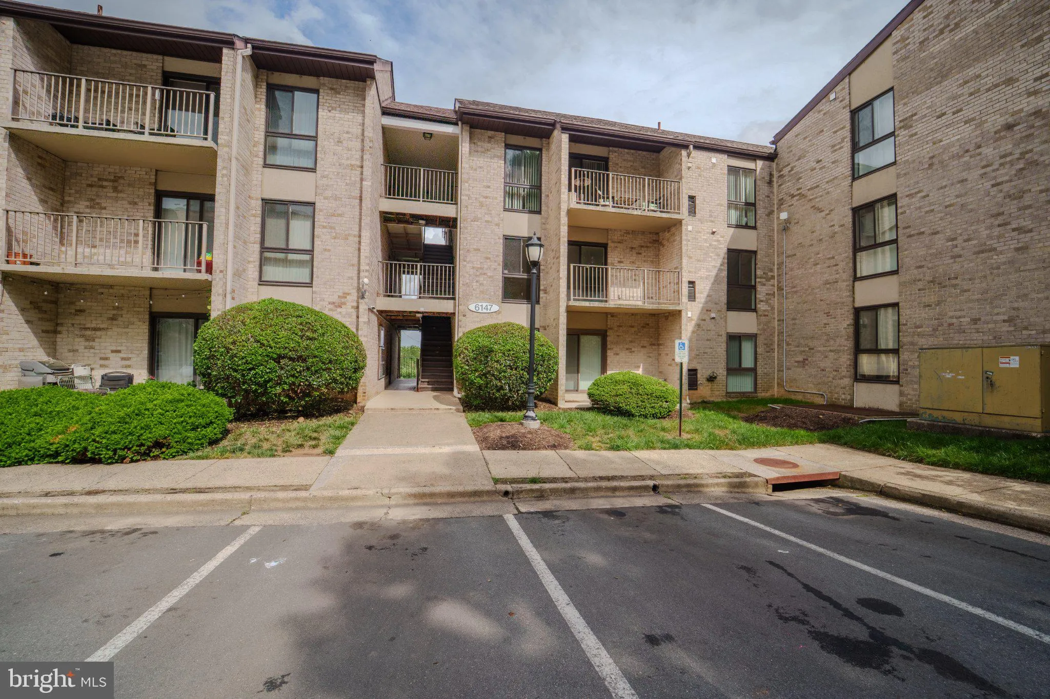 6147 EDSALL ROAD, Alexandria, VA 22304
