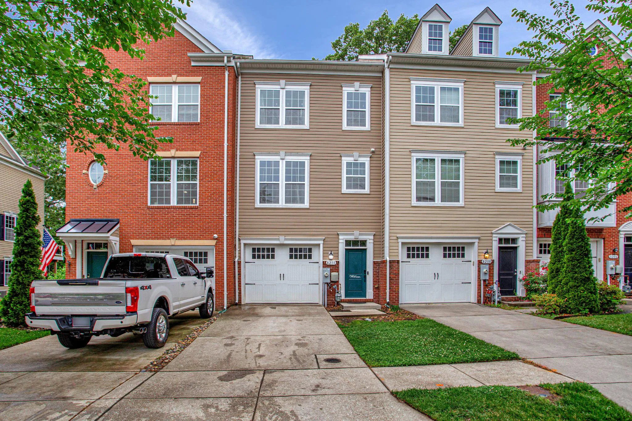8210 WHITE STAR XING, Pasadena, MD 21122