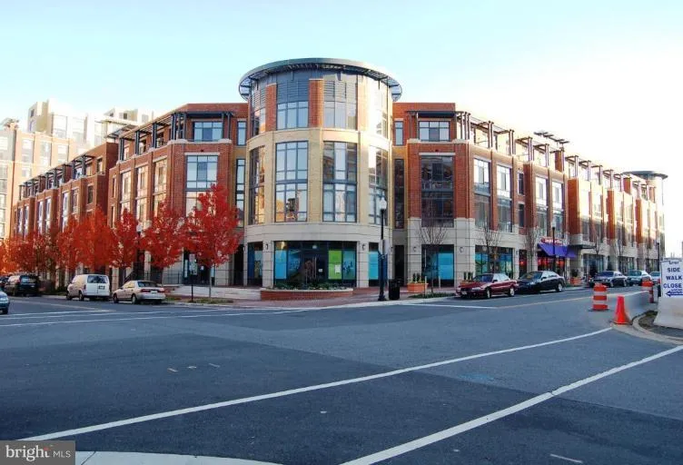 520 JOHN CARLYLE STREET, Alexandria, VA 22314