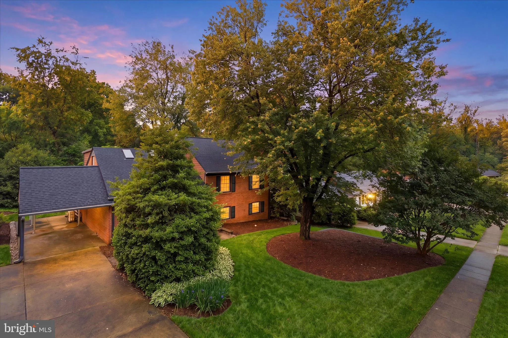 8805 STARK ROAD, Annandale, VA 22003