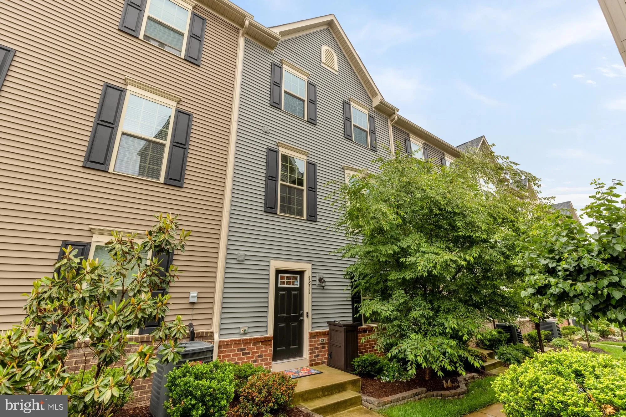 7831 FRANCIS DICKENS LANE, Annandale, VA 22003