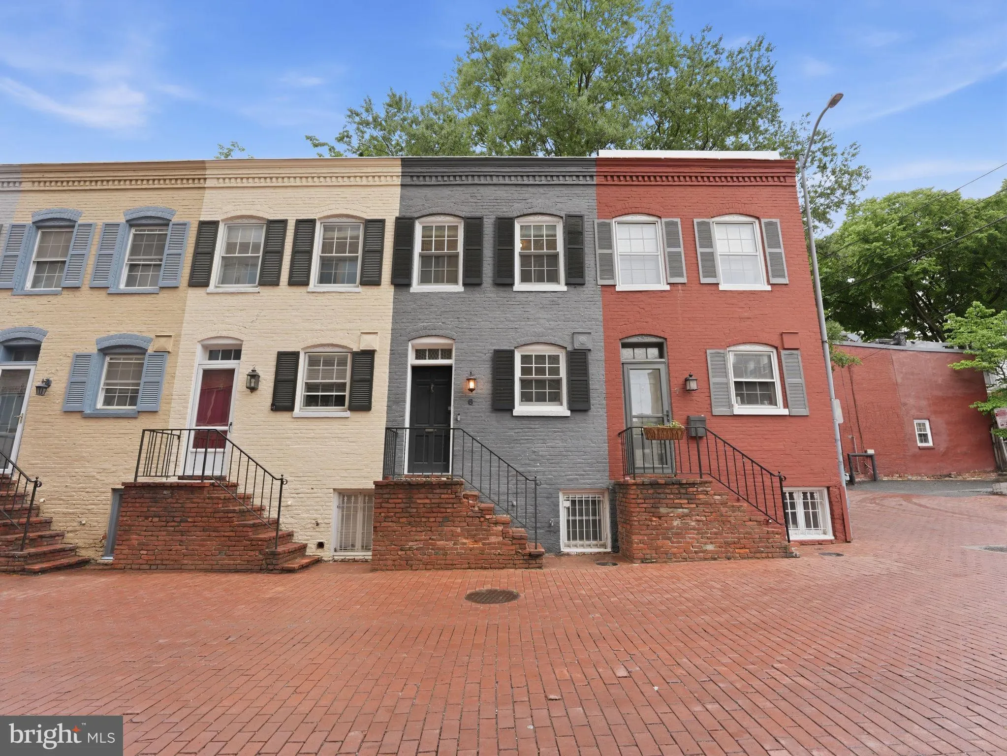 6 SNOWS COURT, Washington, DC 20037