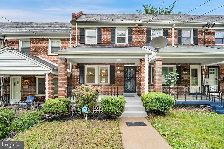 44 CRITTENDEN STREET, Washington, DC 20011