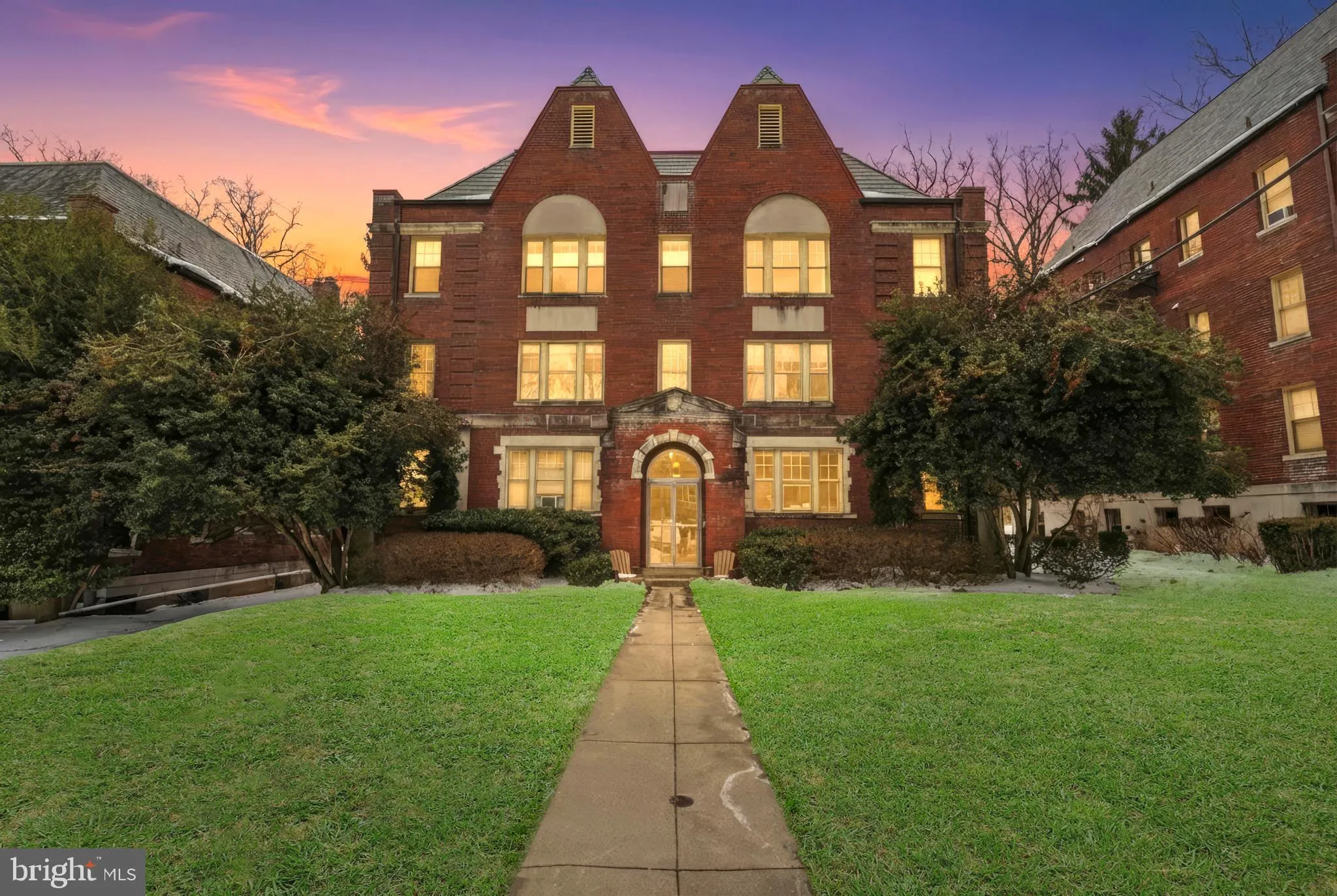 3026 PORTER STREET, Washington, DC 20008