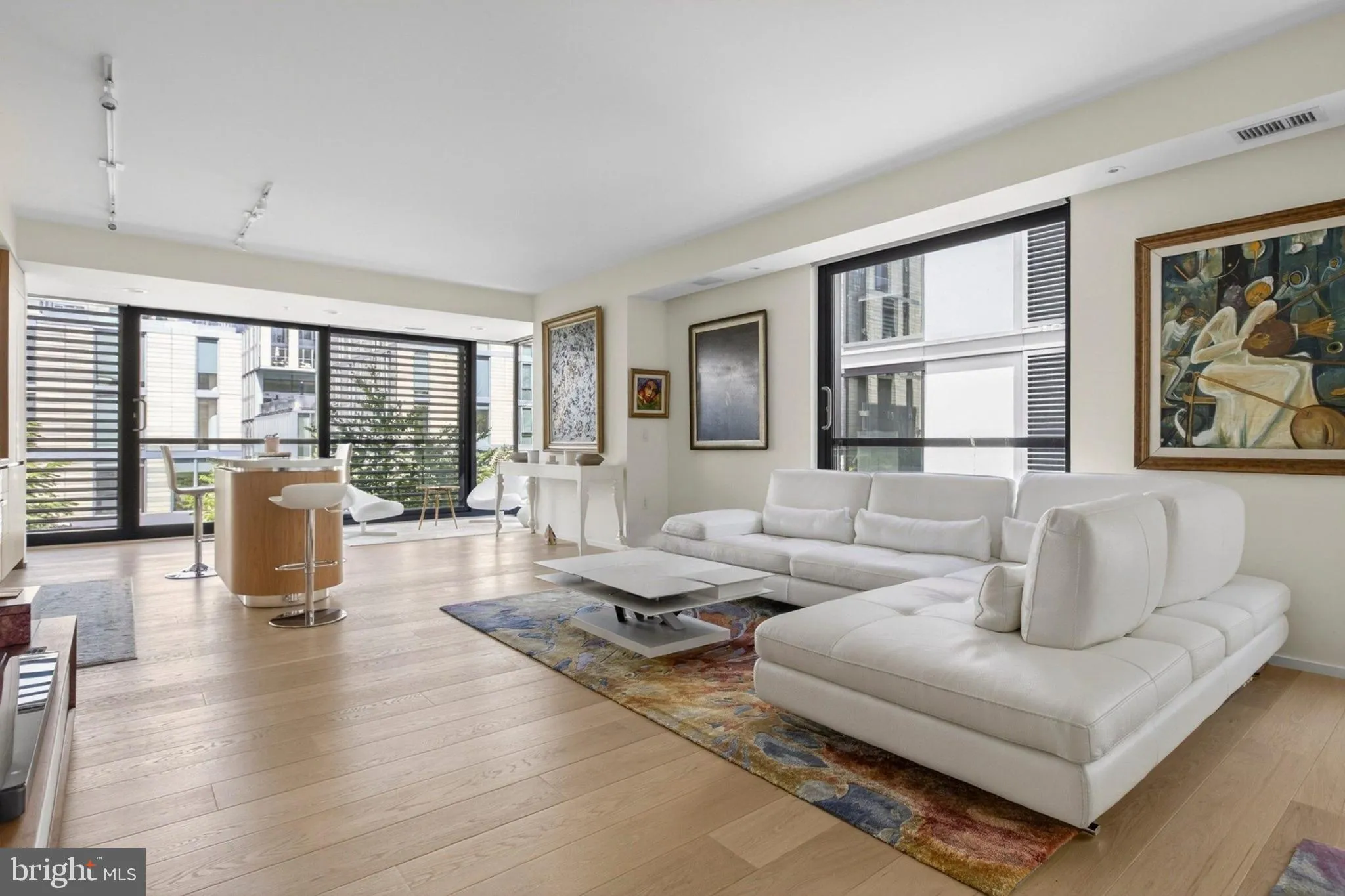 925 H STREET, Washington, DC 20001
