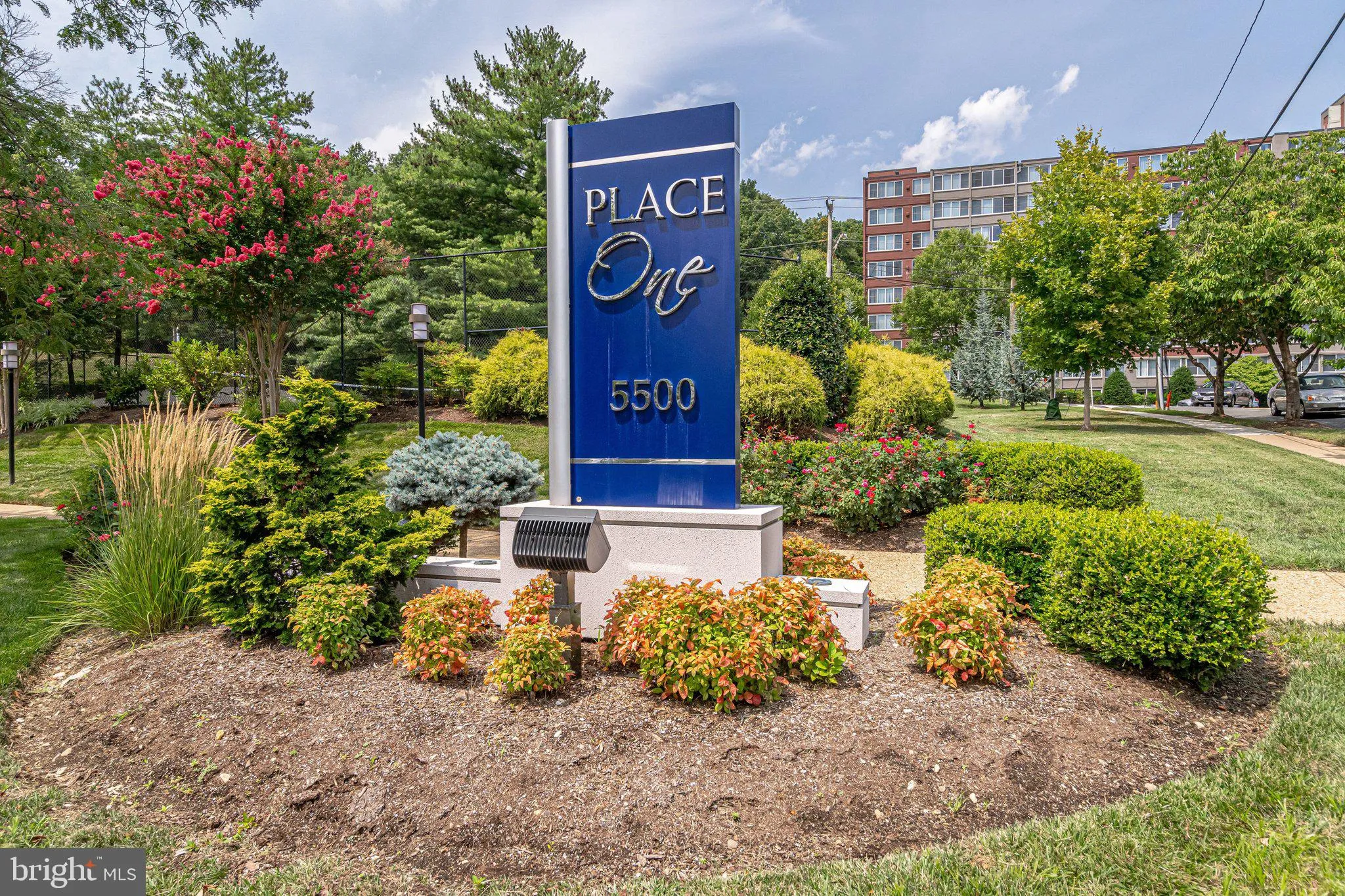 5500 HOLMES RUN PARKWAY, Alexandria, VA 22304
