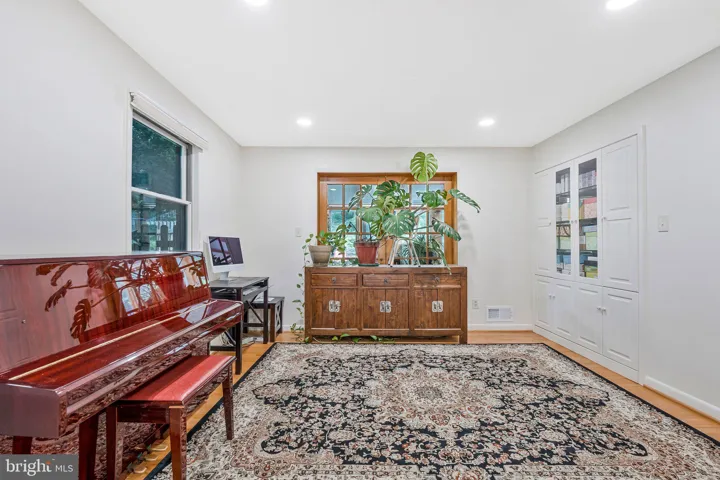 6217 Park Road, Mclean, VA 22101