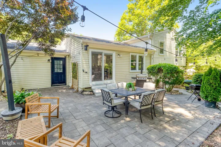 12077 Willowood Drive, Woodbridge, VA 22192