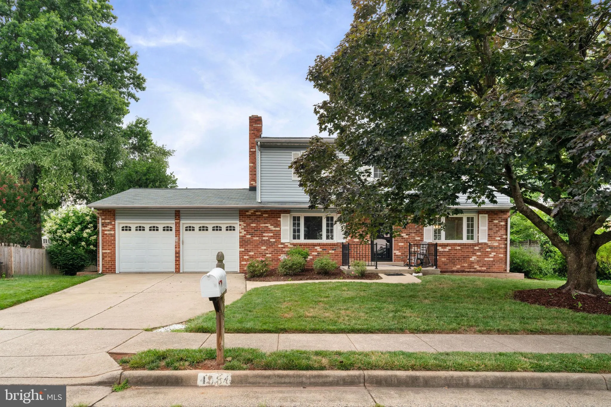 4084 BRAXTON ROAD, Chantilly, VA 20151