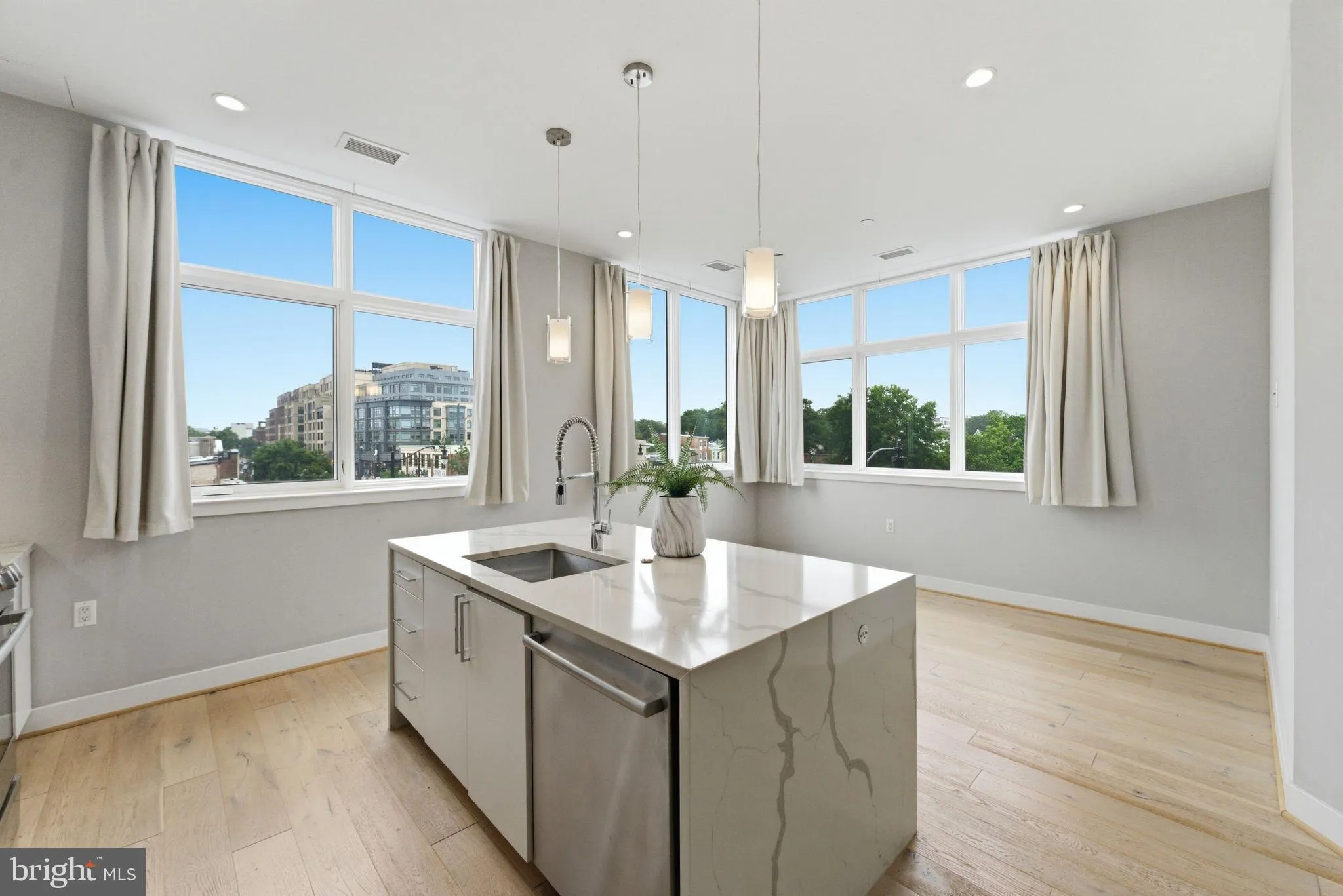 646 H STREET, Washington, DC 20002