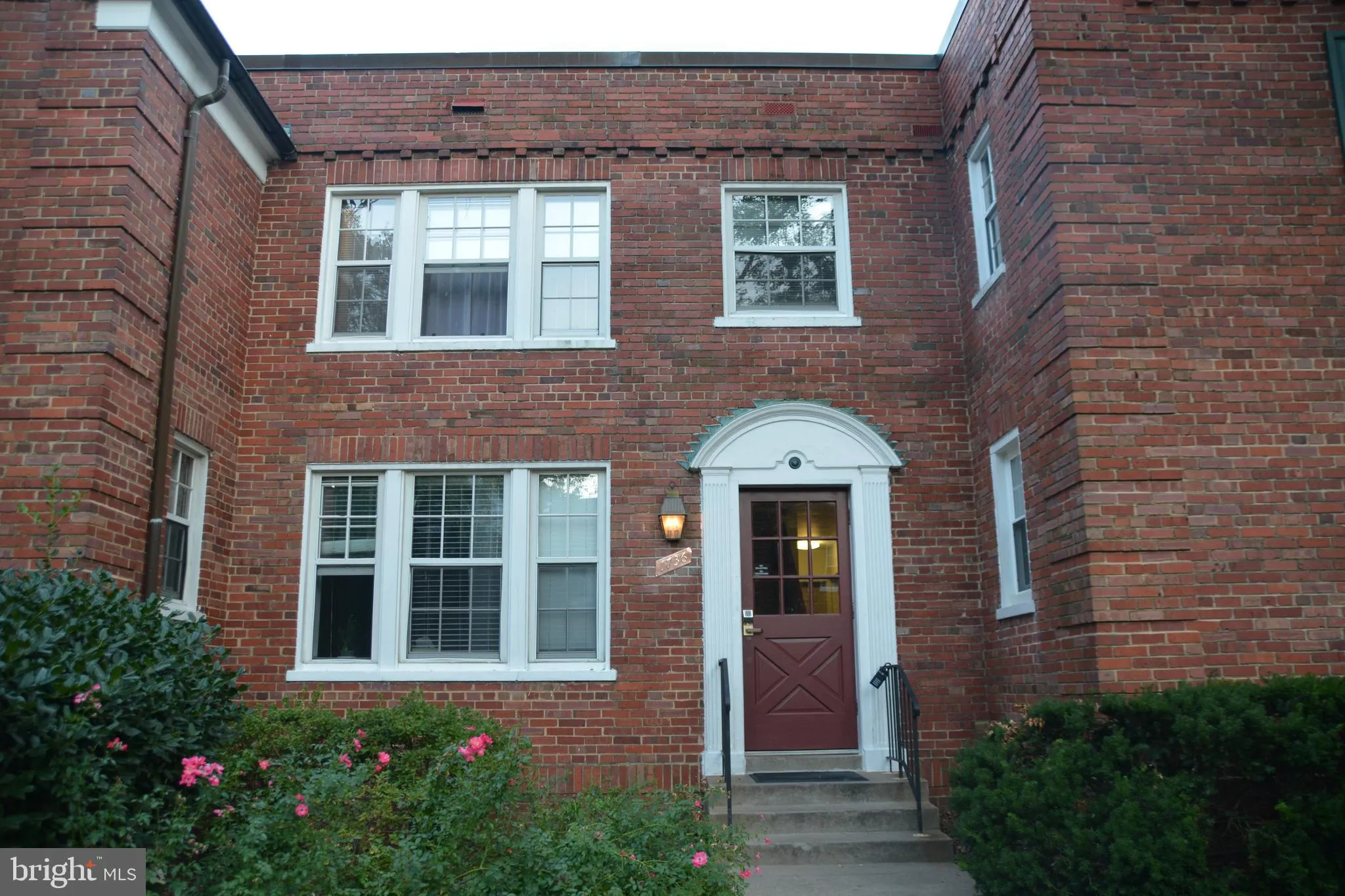 1736 RHODES STREET, Arlington, VA 22201