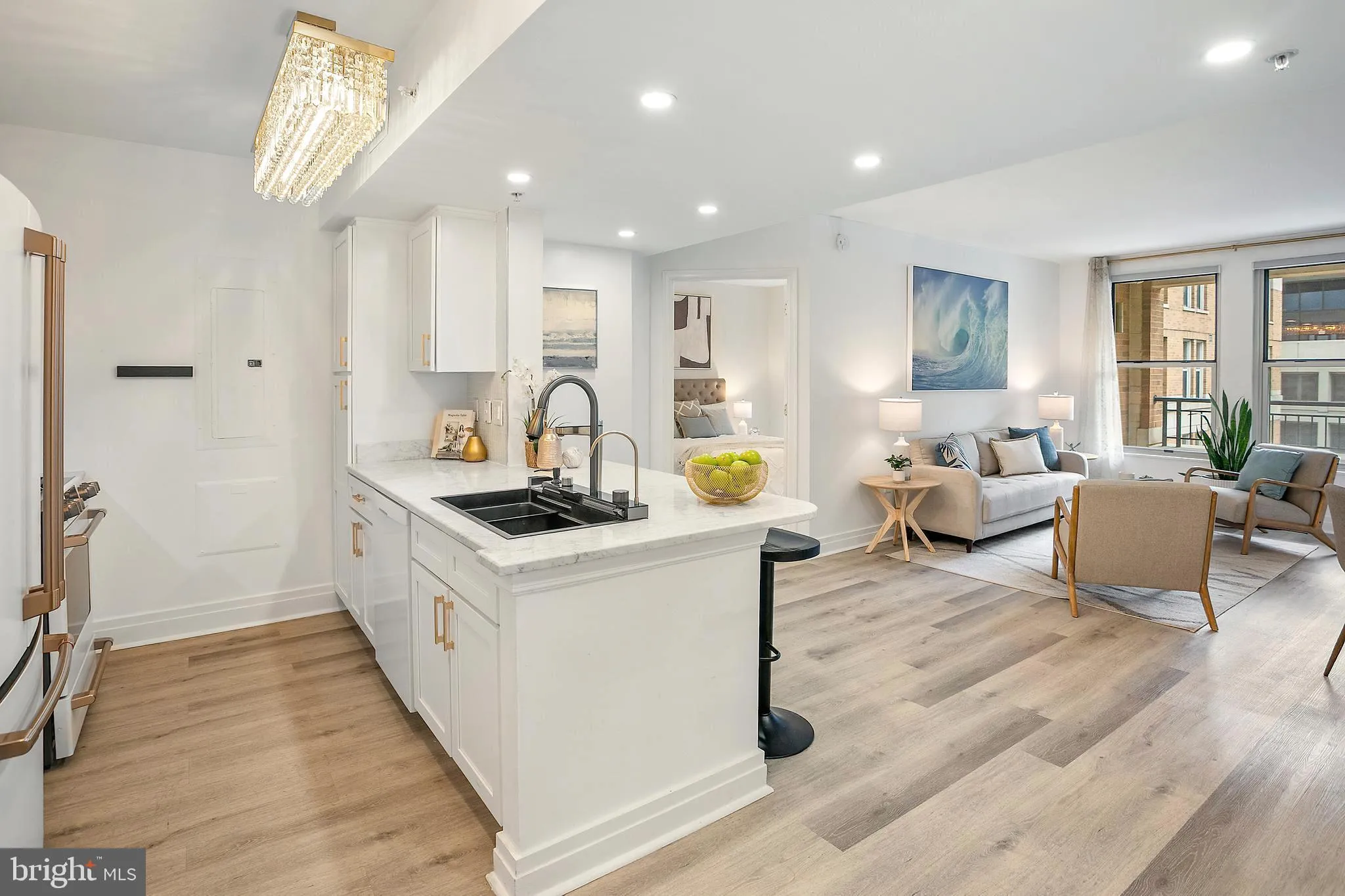 915 E STREET, Washington, DC 20004