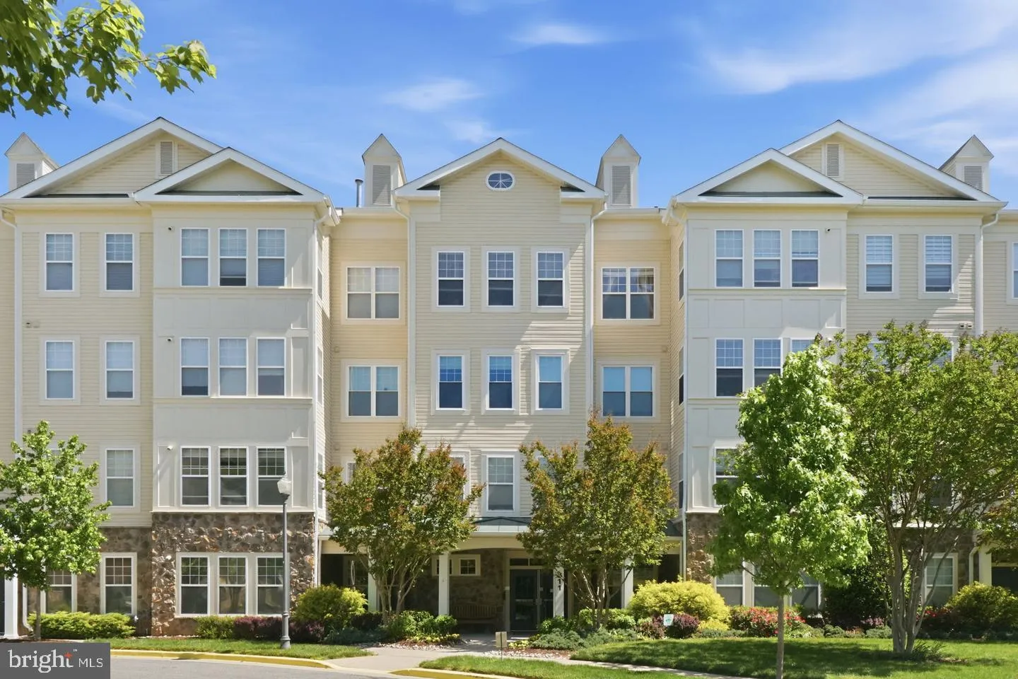 311 HIGH GABLES DRIVE, Gaithersburg, MD 20878