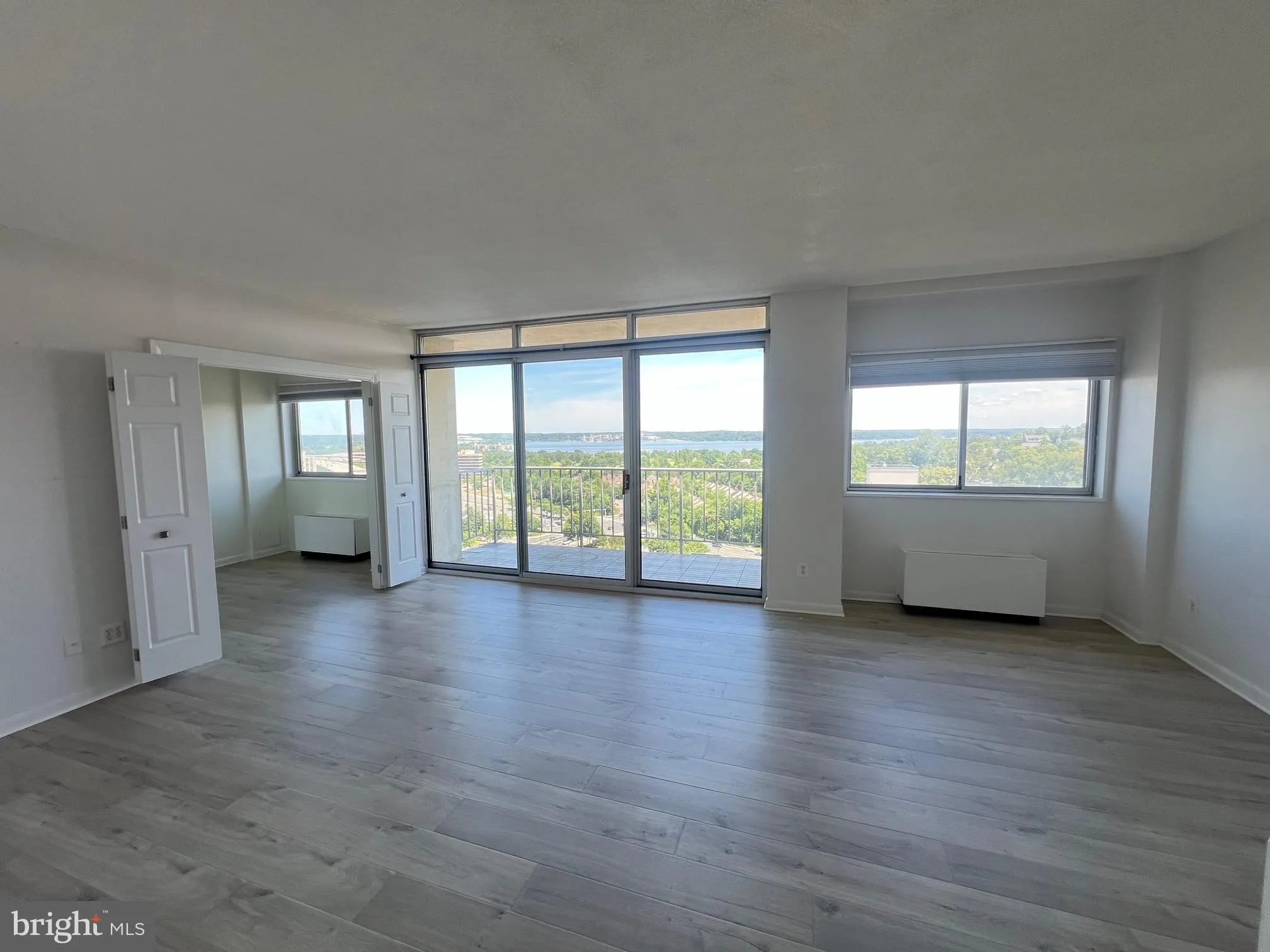 2059 HUNTINGTON AVENUE, Alexandria, VA 22303