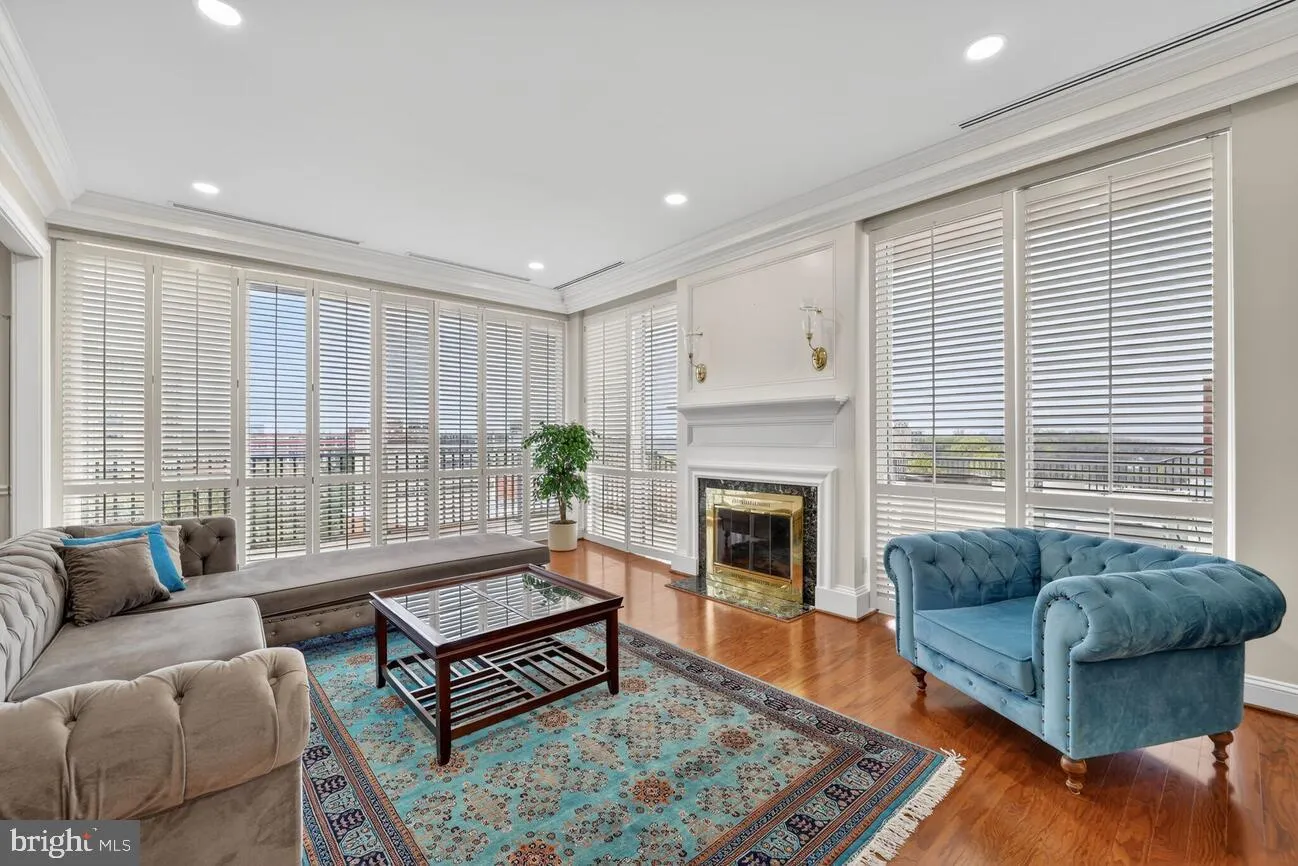 1300 ARMY NAVY DRIVE, Arlington, VA 22202