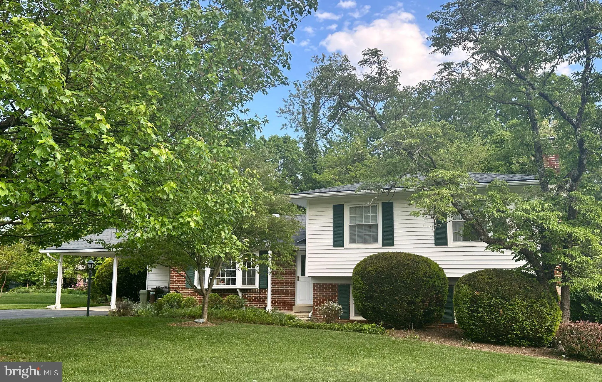 10 CADDY COURT, Derwood, MD 20855
