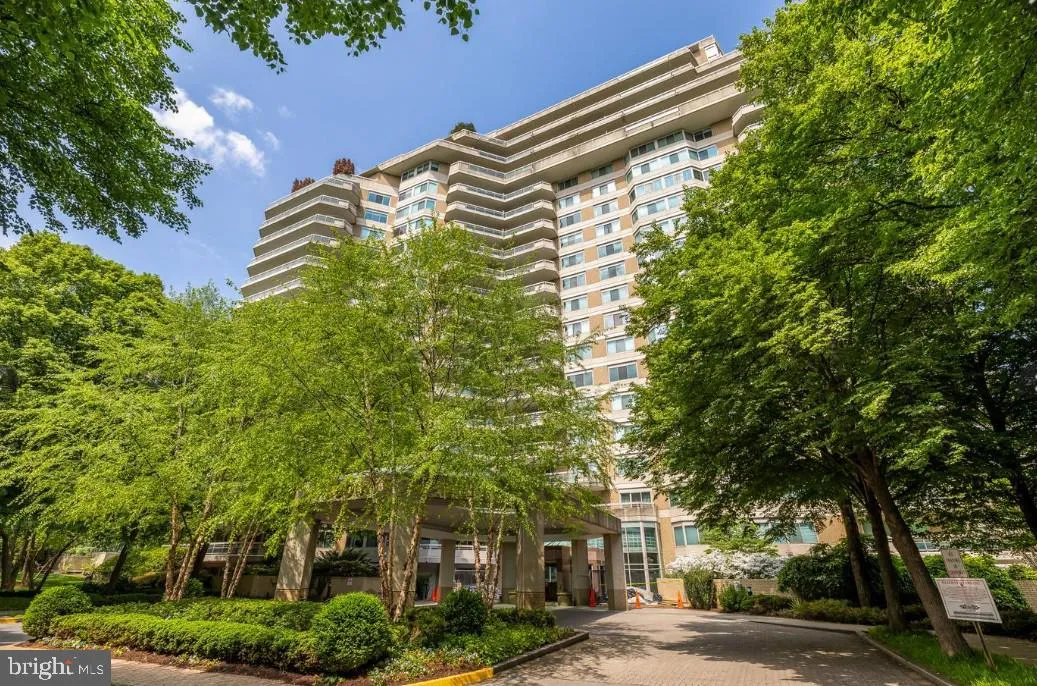 5600 WISCONSIN AVENUE, Chevy Chase, MD 20815