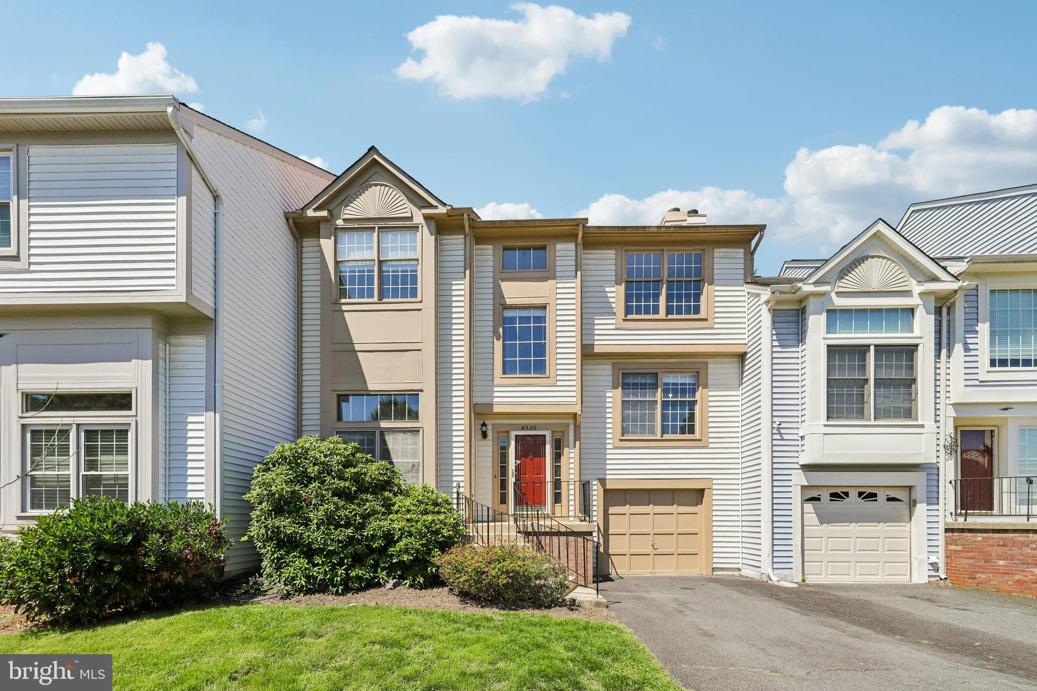 6520 PALISADES DRIVE, Centreville, VA 20121
