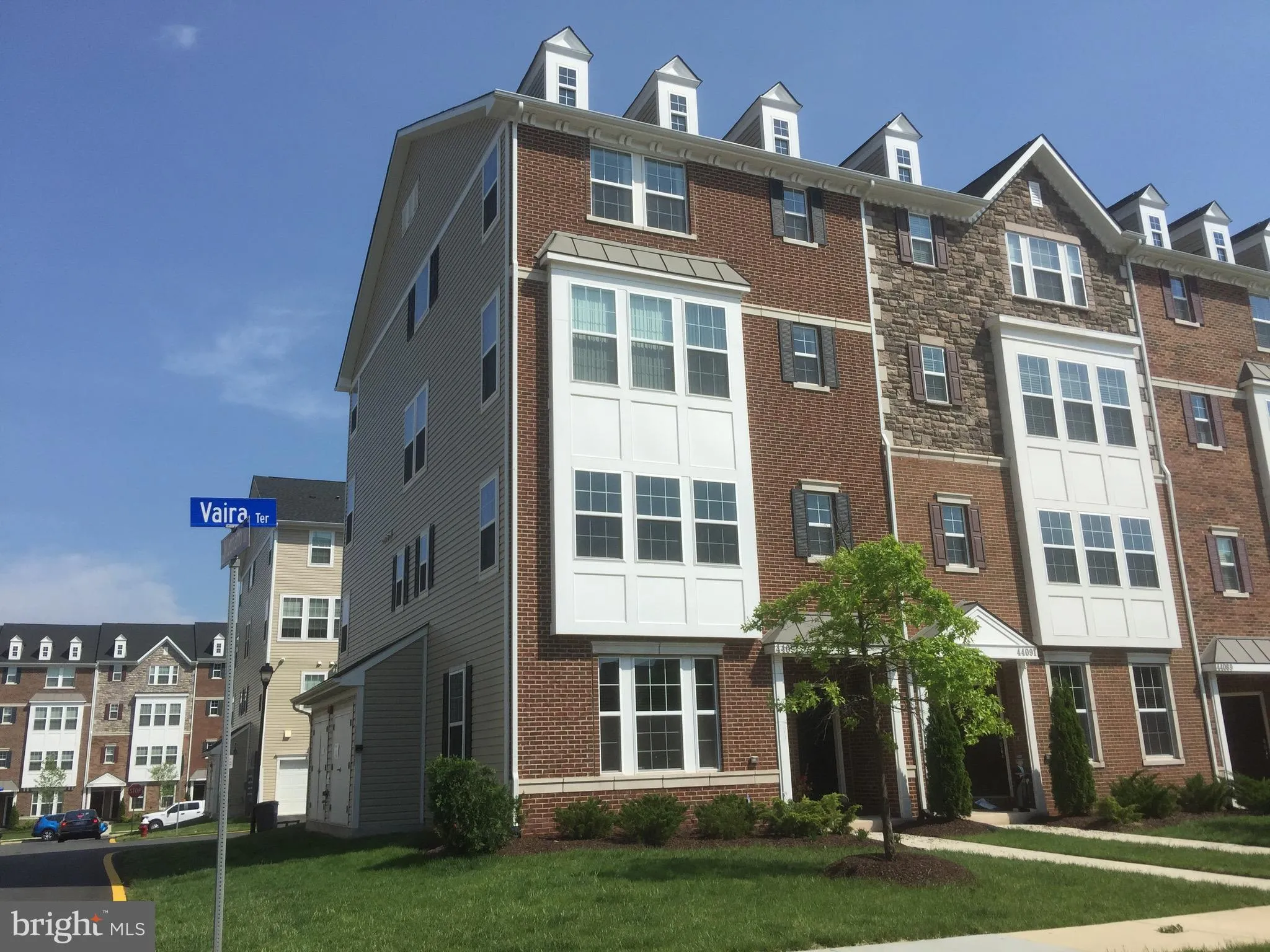 44097 VAIRA TERRACE, Chantilly, VA 20152
