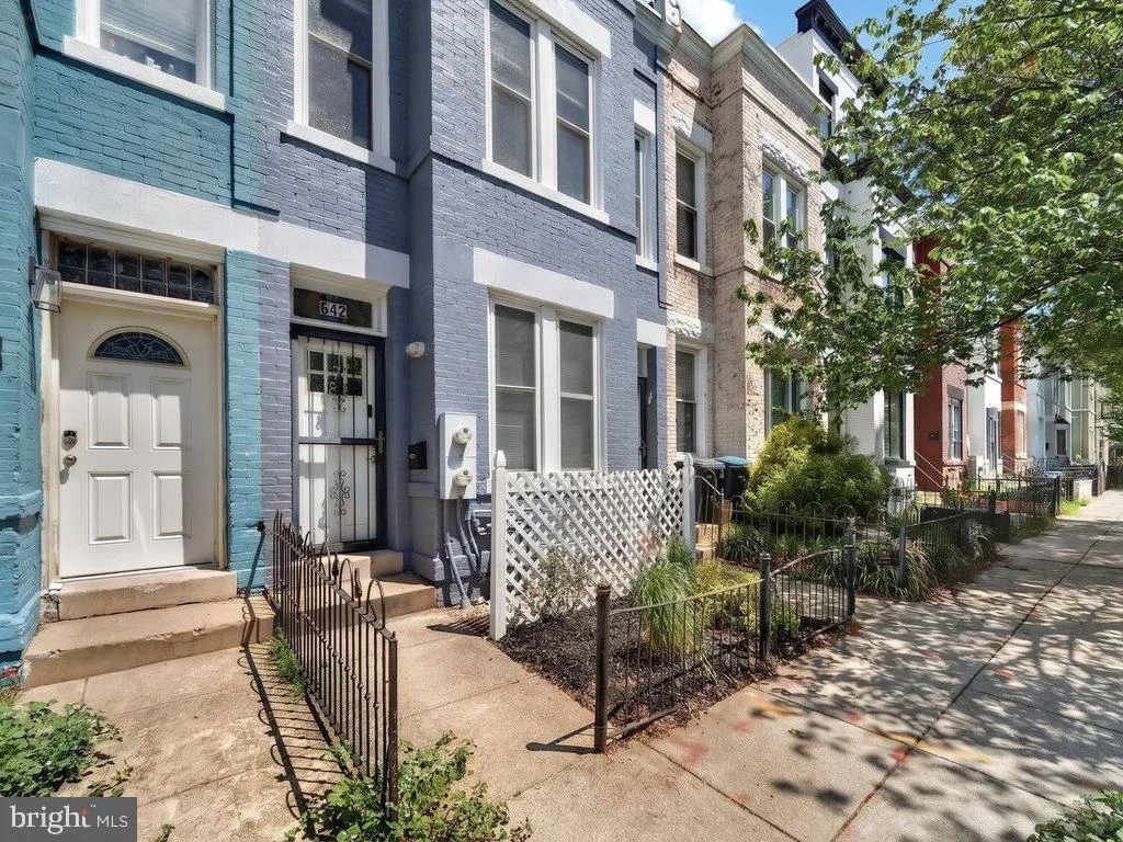 642 MORTON PLACE, Washington, DC 20002