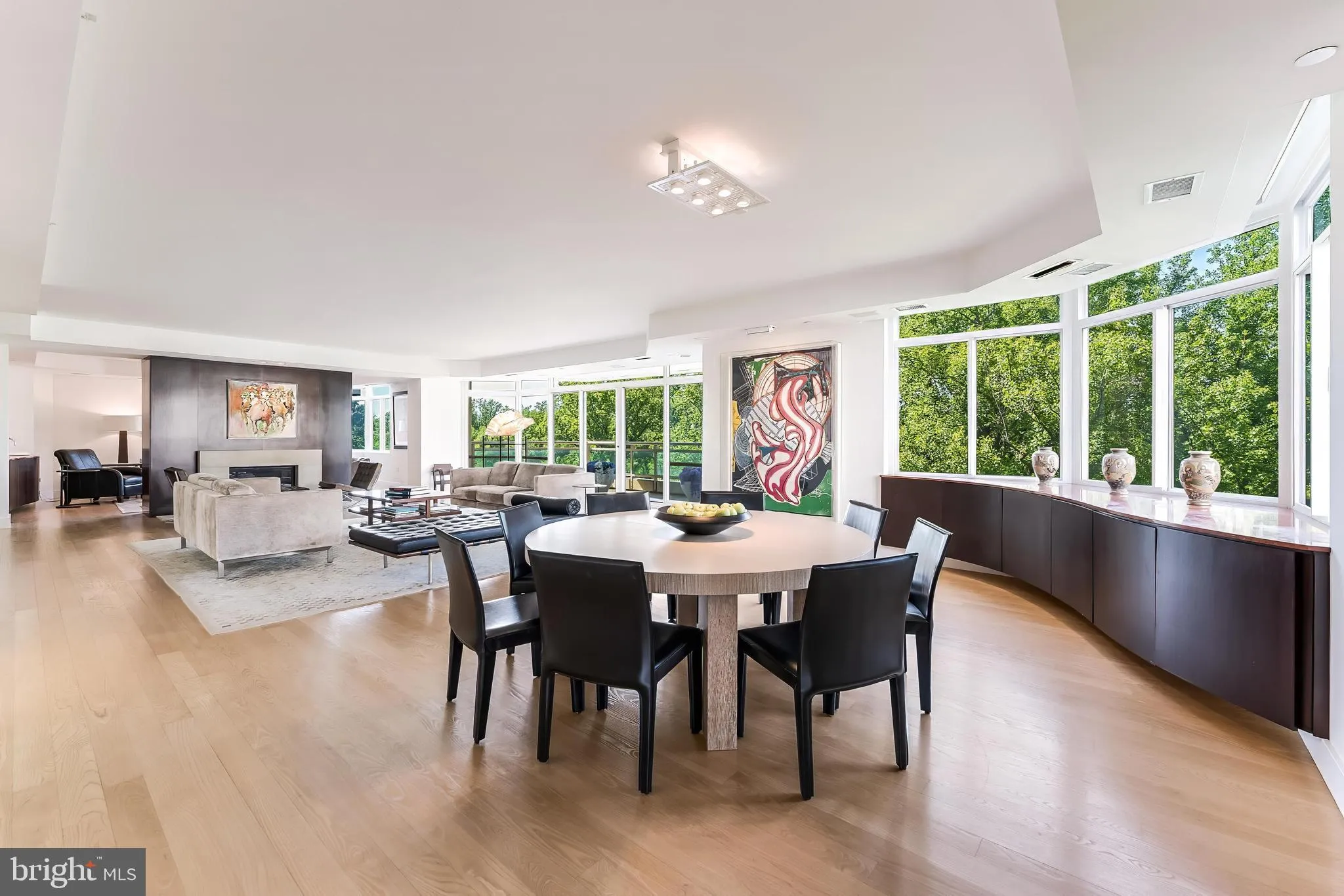 5630 WISCONSIN AVENUE, Chevy Chase, MD 20815