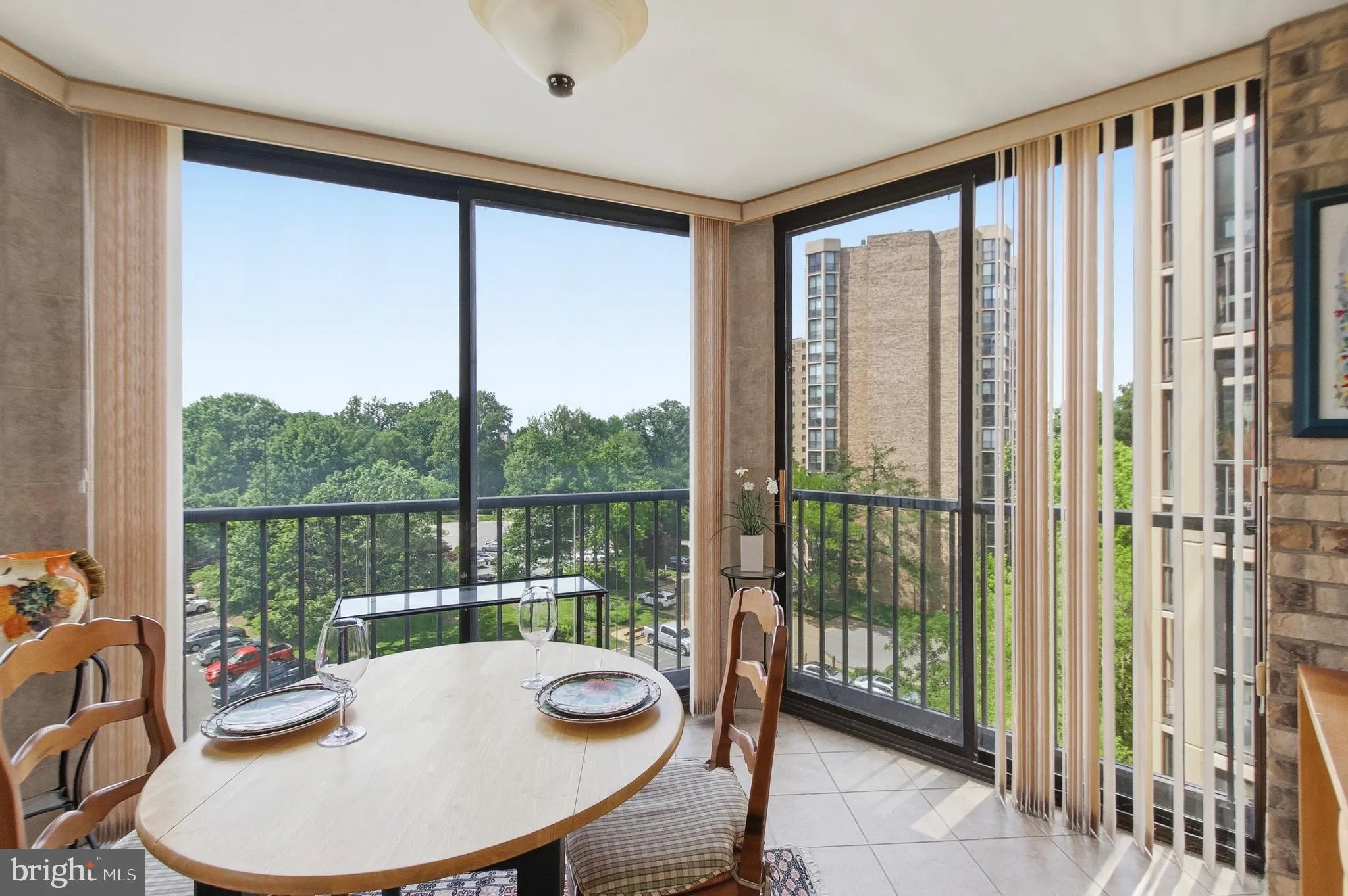 5902 MOUNT EAGLE DRIVE, Alexandria, VA 22303