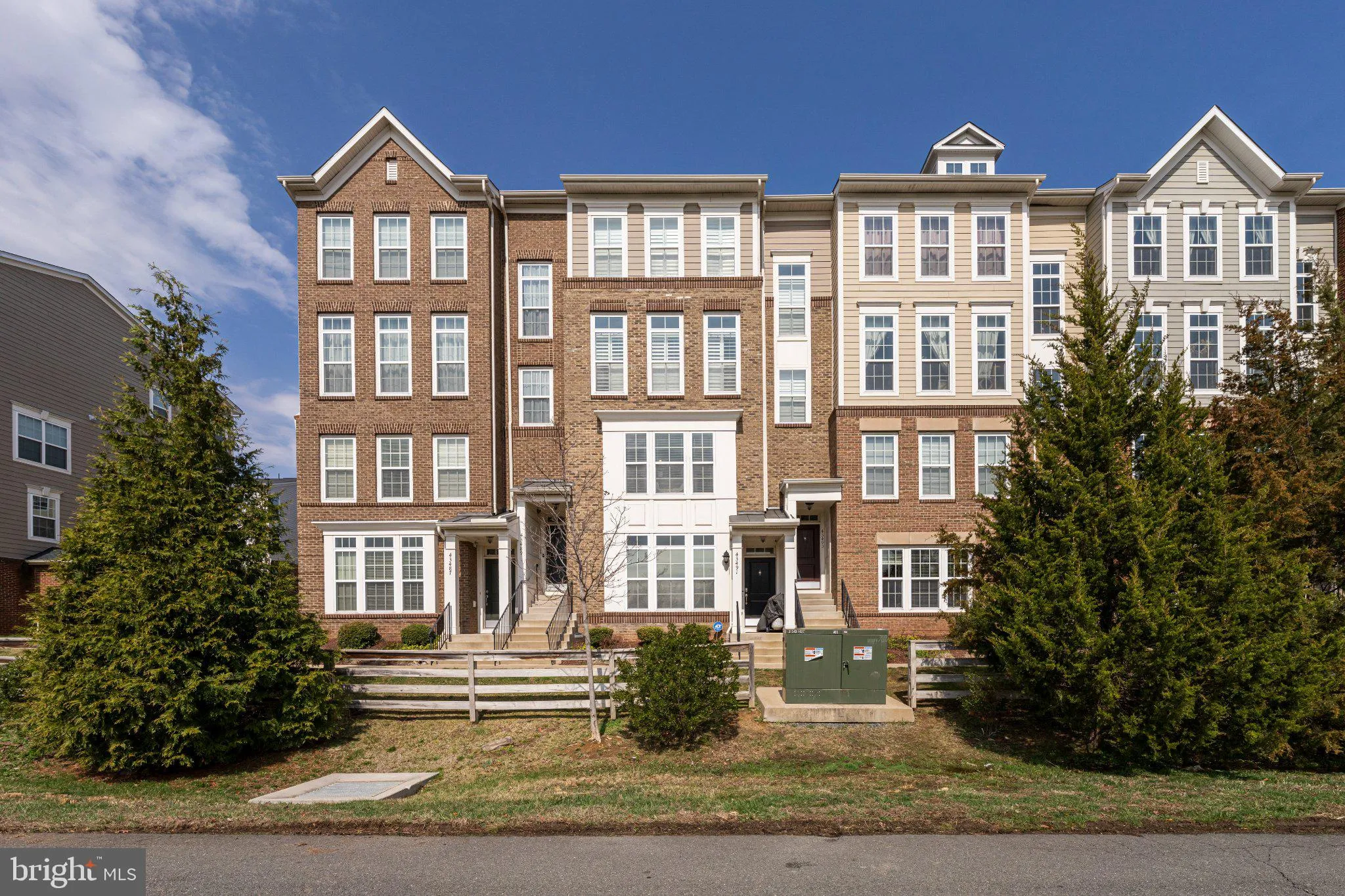 43491 TOWN GATE SQUARE, Chantilly, VA 20152
