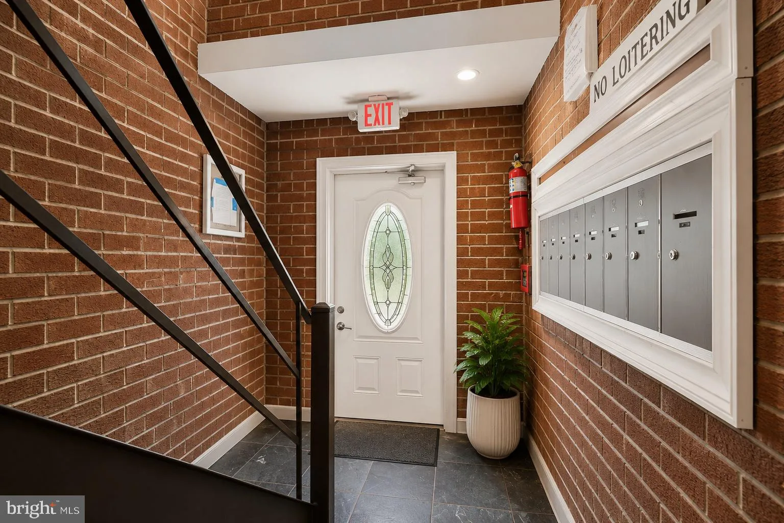 4820 C STREET, Washington, DC 20019