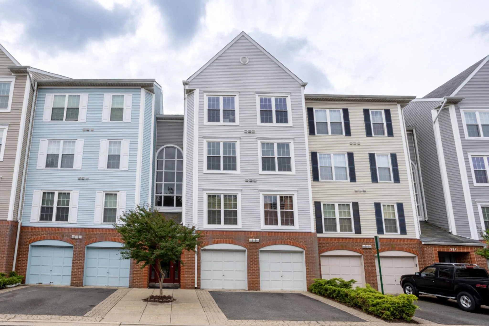 279 PICKETT STREET, Alexandria, VA 22304
