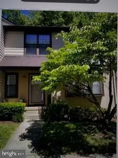 5904 ROBERTS COMMON COURT, Burke, VA 22015
