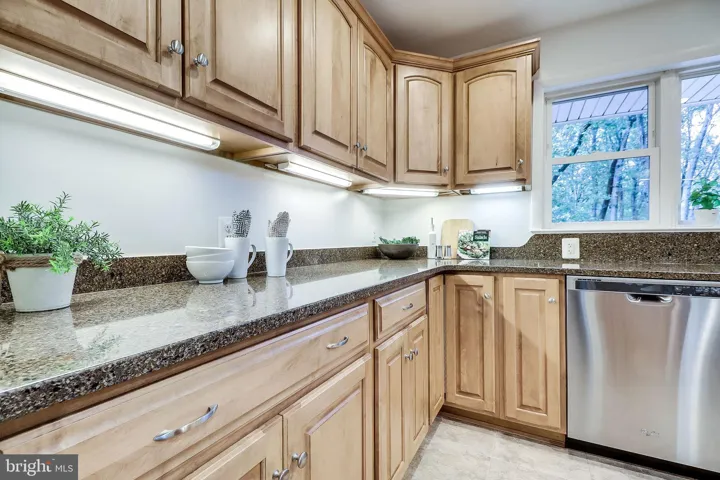 1108 Archer Court, Alexandria, VA 22312