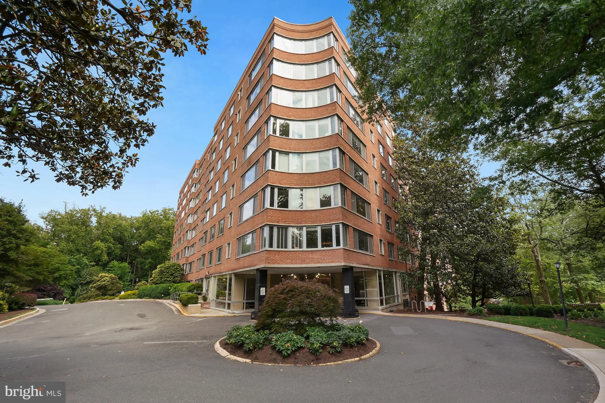 4200 CATHEDRAL AVENUE, Washington, DC 20016