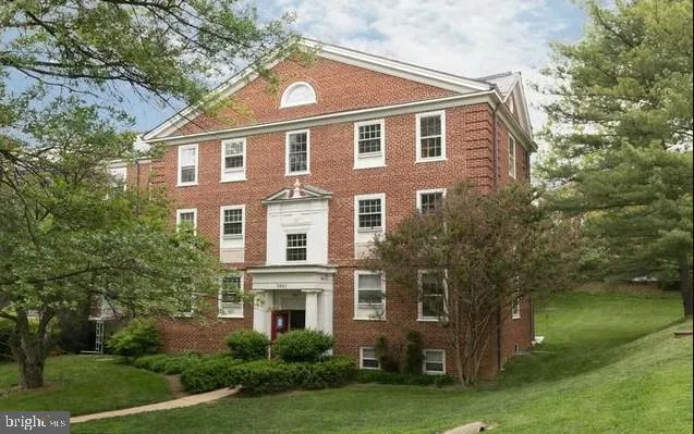 3861 NEWARK STREET, Washington, DC 20016