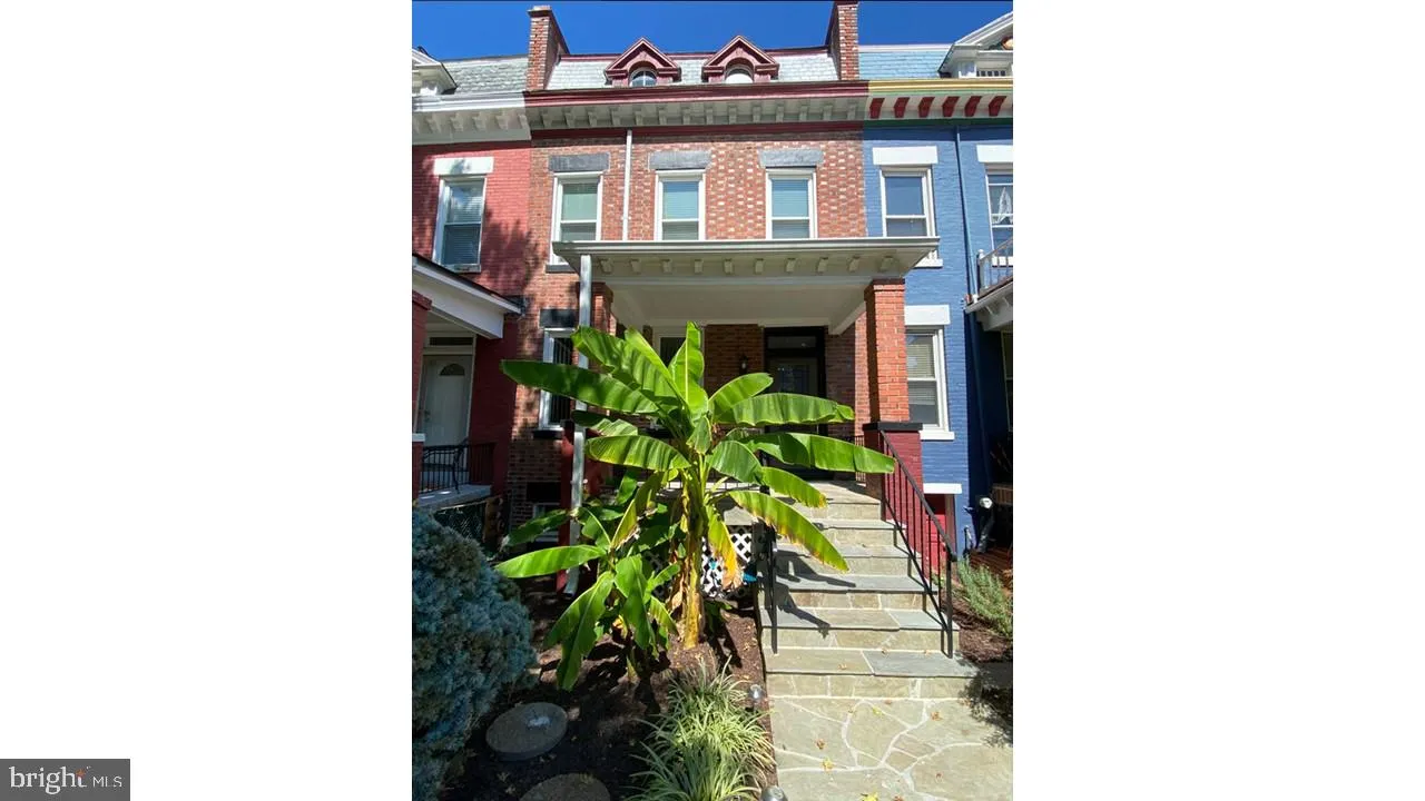 615 LAMONT STREET, Washington, DC 20010