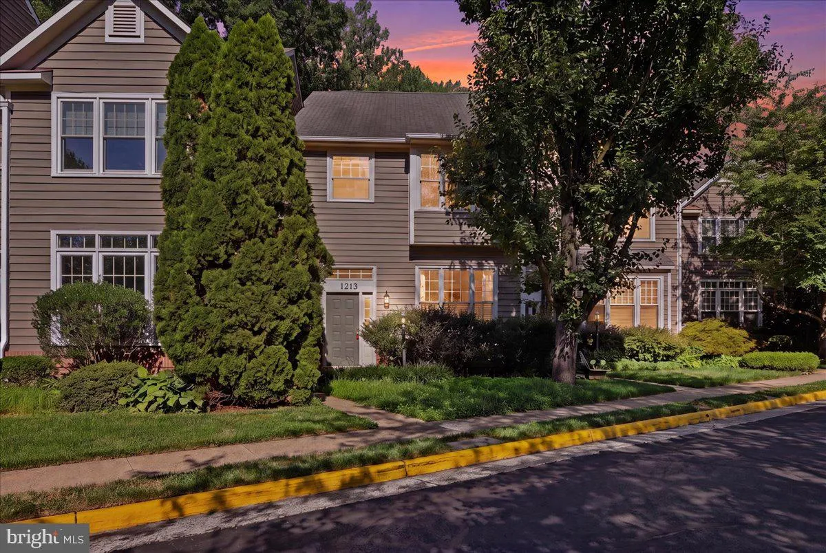 1213 WEATHERSTONE COURT, Reston, VA 20194