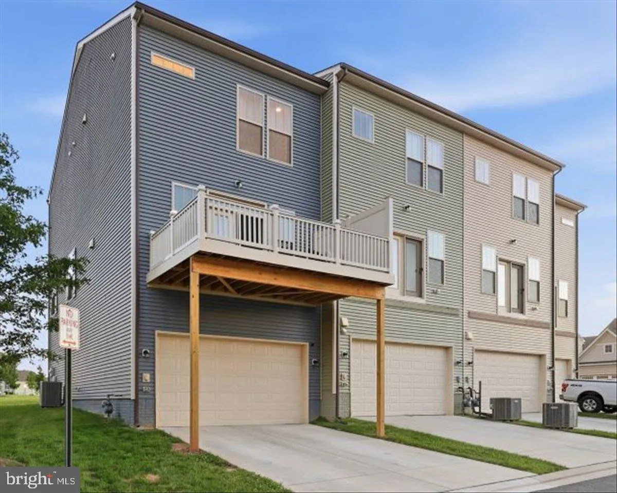 1833 CLANCY AVENUE, Frederick, MD 21702