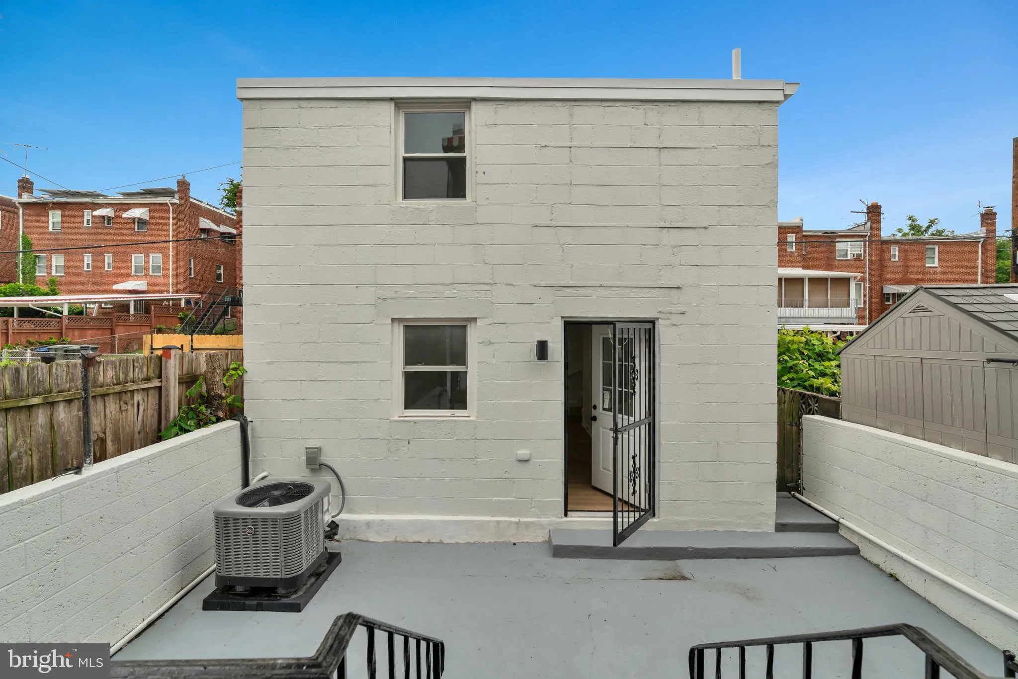 518 OGLETHORPE STREET, Washington, DC 20011