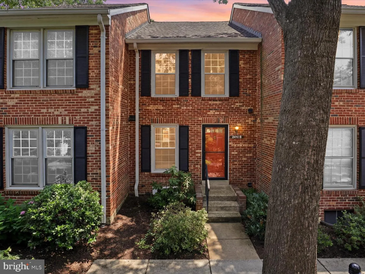 2410 WALTER REED DRIVE, Arlington, VA 22206