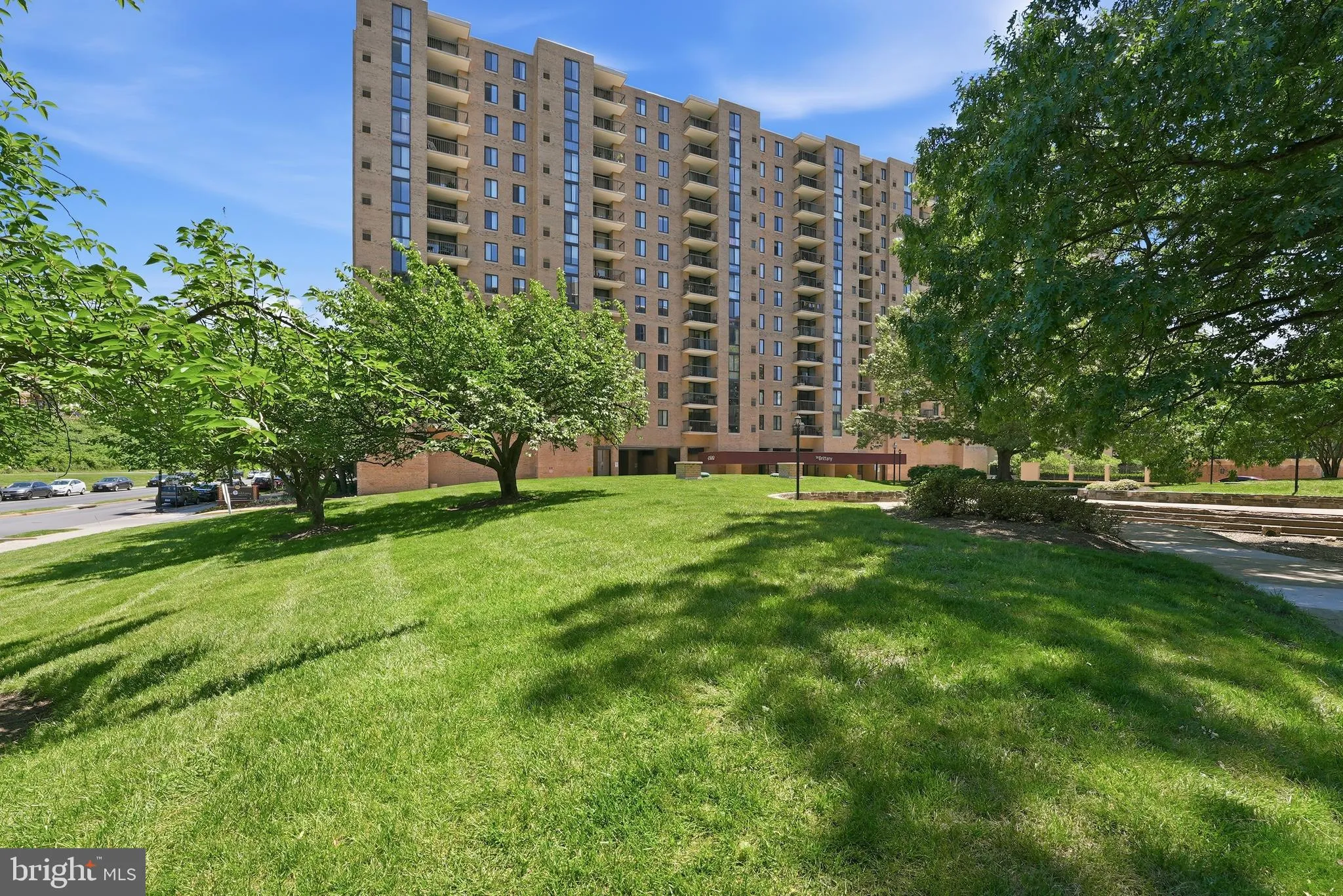 4500 FOUR MILE RUN DRIVE, Arlington, VA 22204