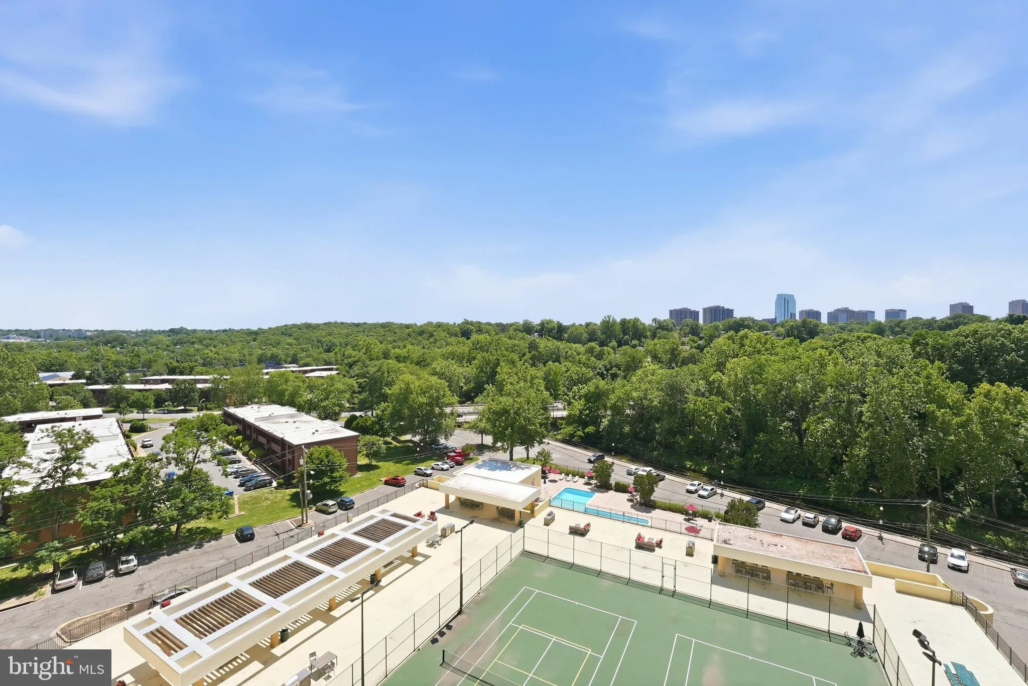 4500 FOUR MILE RUN DRIVE, Arlington, VA 22204