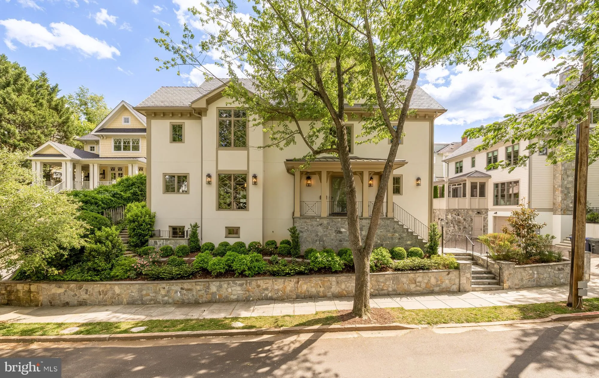 5537 HAWTHORNE PLACE, Washington, DC 20016
