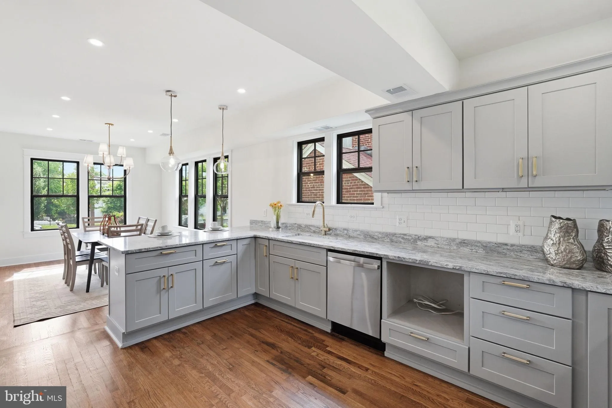 2605 33RD STREET, Washington, DC 20020