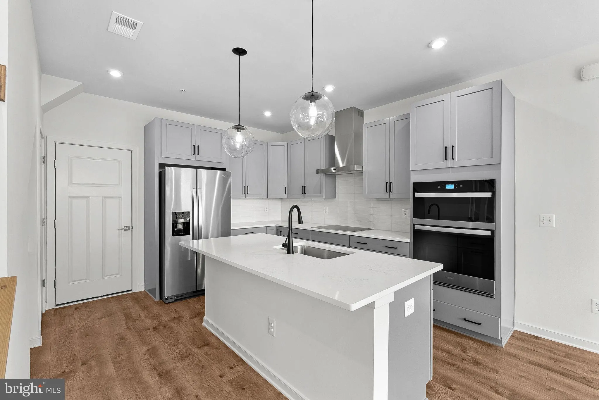 43841 VENETIAN SQUARE, Ashburn, VA 20147