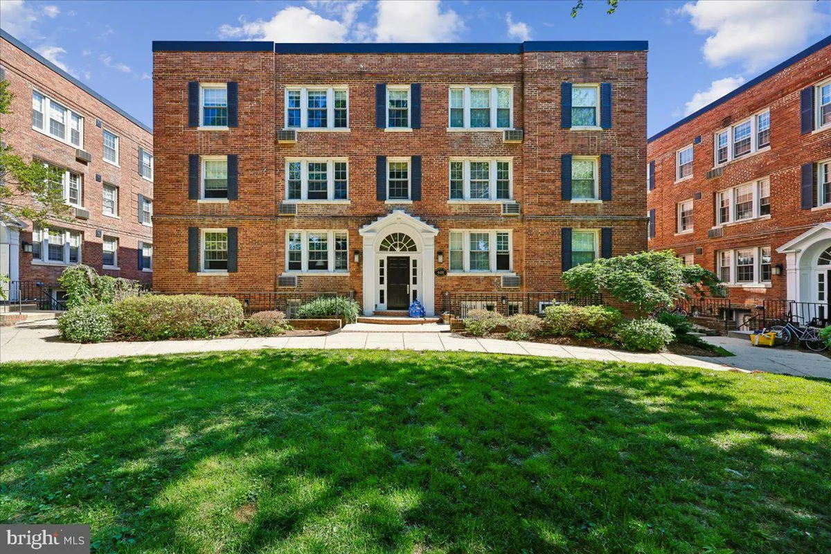 4481 MACARTHUR BOULEVARD, Washington, DC 20007
