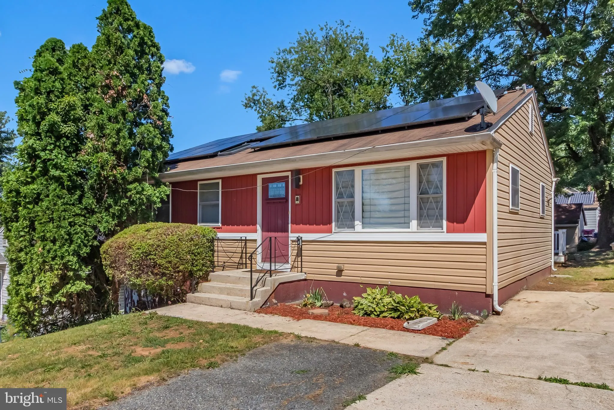 1114 HYBRID AVENUE, Capitol Heights, MD 20743