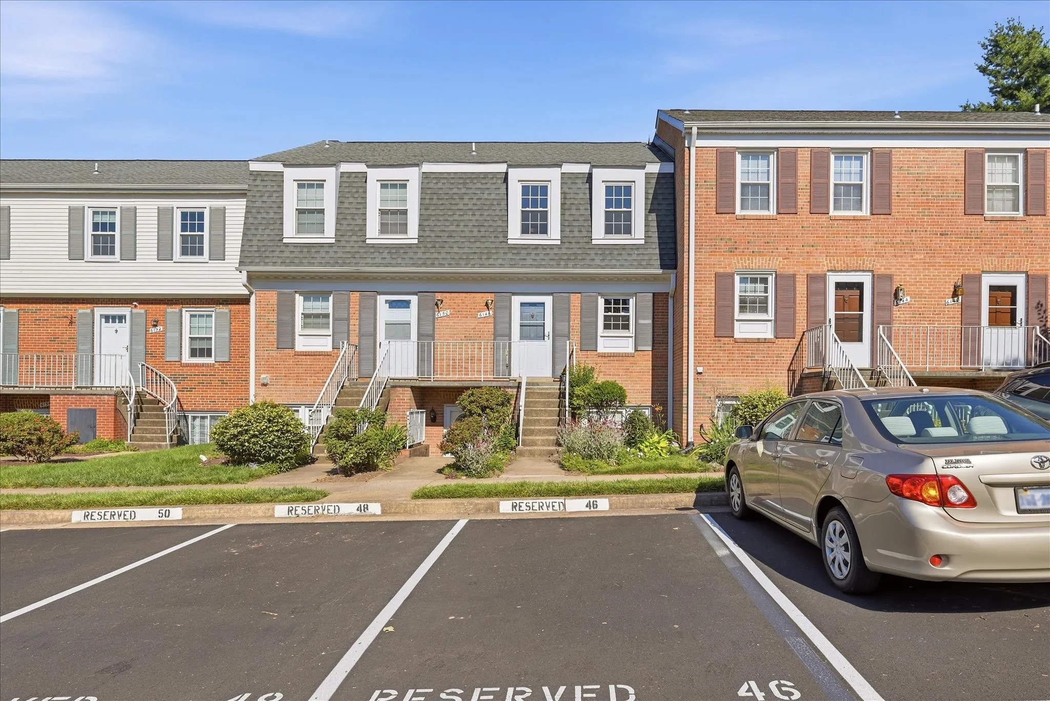 6146 STRASBURG DRIVE, Centreville, VA 20121
