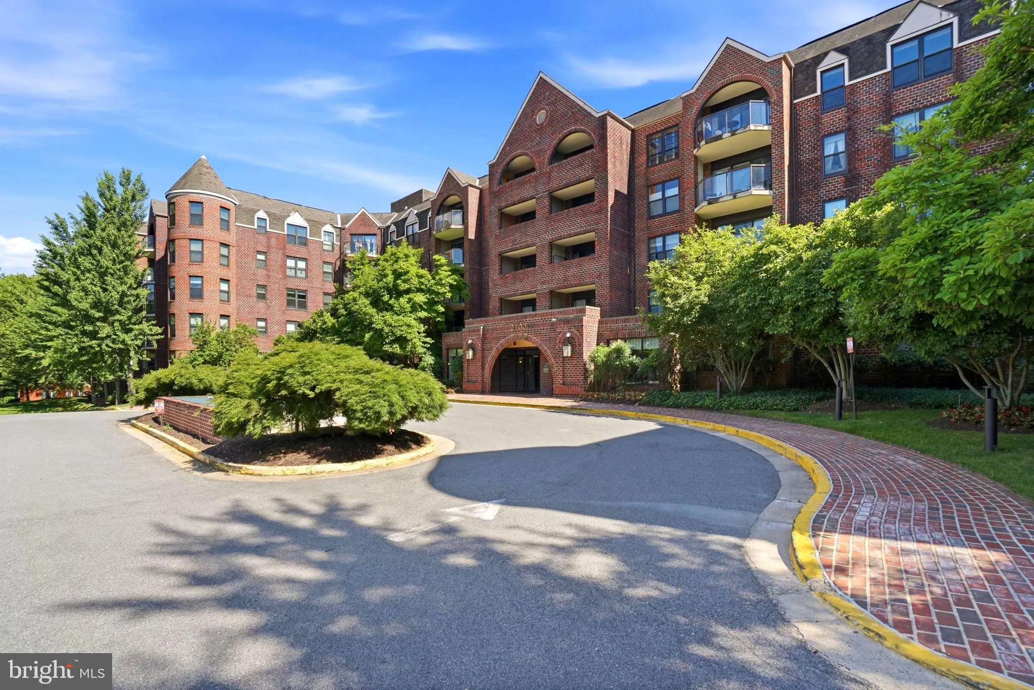 2100 LEE HIGHWAY, Arlington, VA 22201