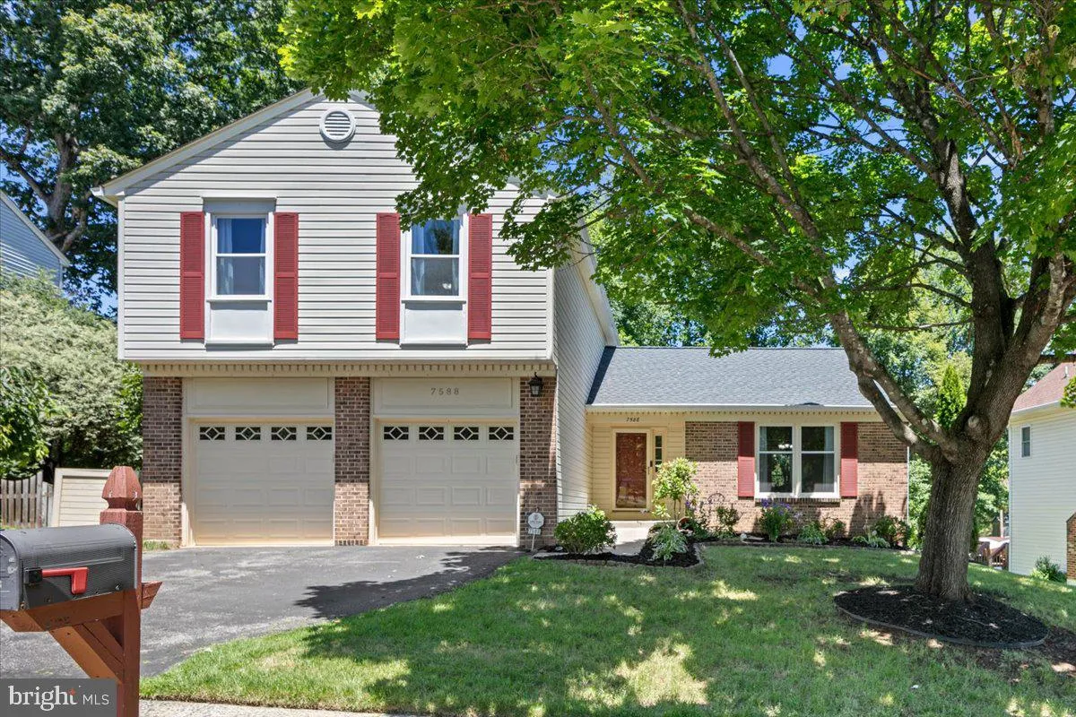 7588 WOODSTOWN DRIVE, Springfield, VA 22153