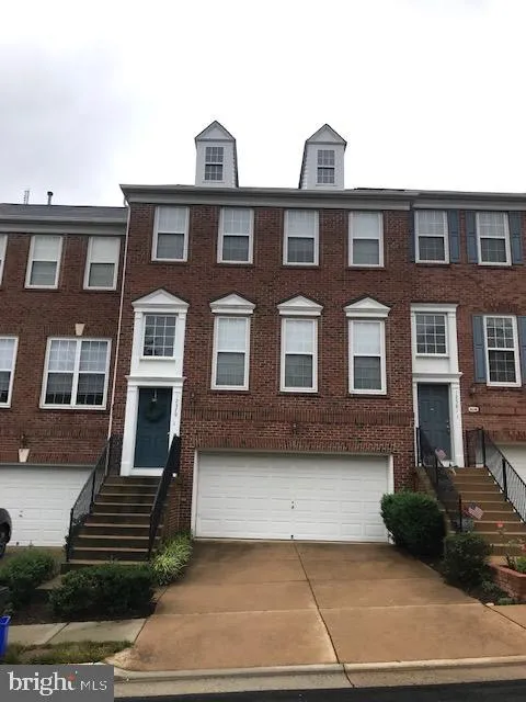 12579 SCENIC RIDGE TRAIL, Fairfax, VA 22033