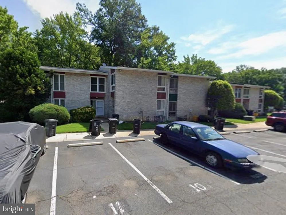 8675 SEASONS WAY, Lanham, MD 20706